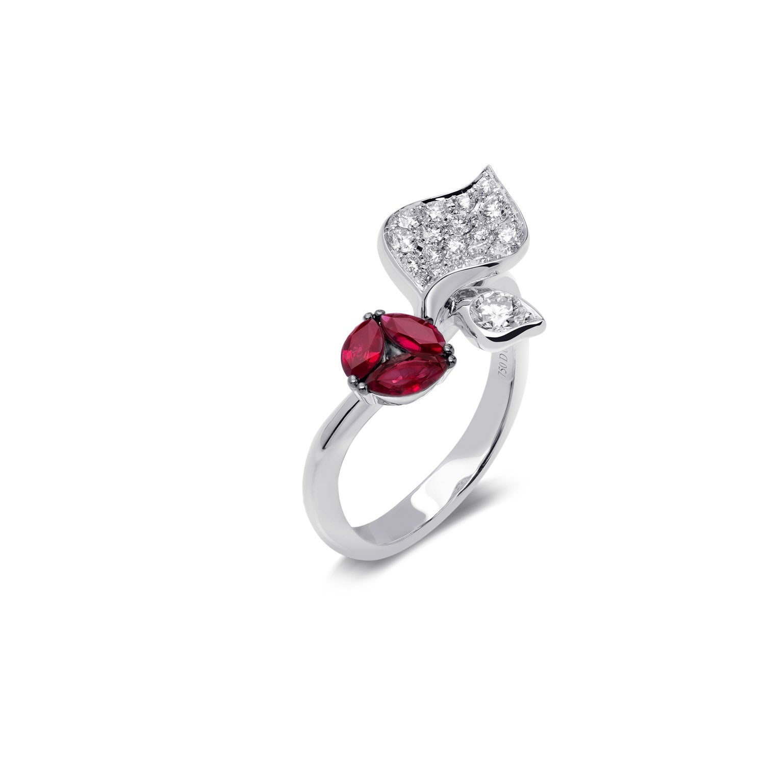 À FLEUR DE PARIS Ruby Leaf Ring